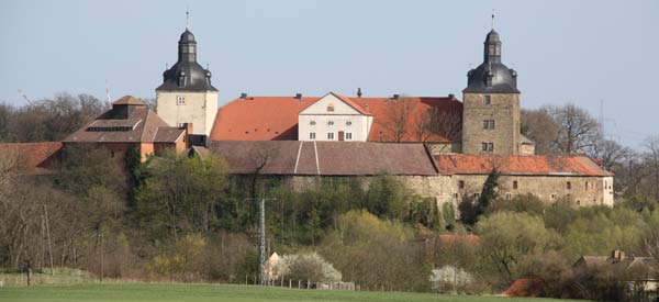 Blick zur Hundisburg Blick zur Hundisburg