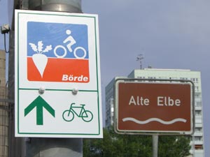 Börderadweg an der Alten Elbe