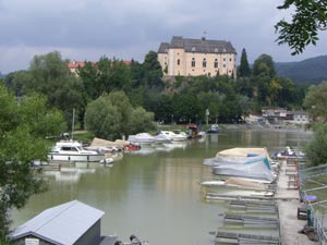 Marina und Schloss Grein Marina und Schloss Grein