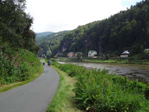 Elberadweg bei Hrensko