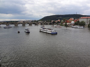 Prag Blick zur Karlsbrücke