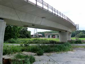 Brückenbaustelle Schönebeck