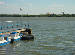 am Elsterstausee Wassertreterverleih