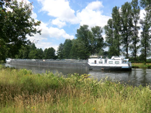 Ems mit Schiff Ems mit Schiff