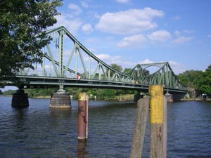 Glienicker Brücke