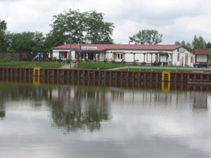 Gaststätte am Kanal Rühen