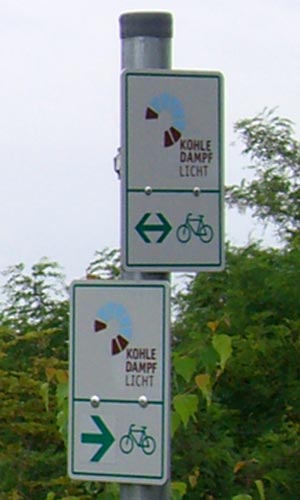 Schild Kohle-Dampf-Licht-Radweg
