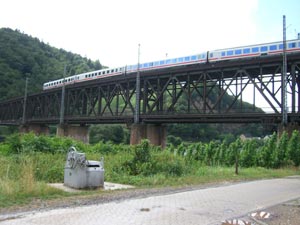 Mosel-Brücke Bullay