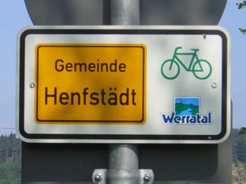 Radweg-Ortseingang Henfstädt