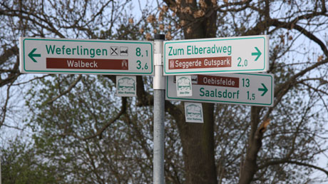 Hauptwegweiser Aller-Elbe-Radweg