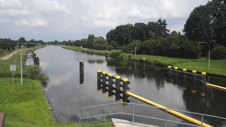 Elbe-Lübeck-Kanal Schleuse