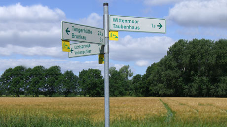 Hauptwegweiser Altmarkrundkurs Wittenmoor Hauptwegweiser Altmarkrundkurs Wittenmoor