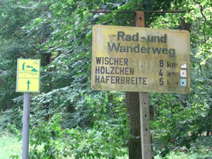 Schild im Hölzchen Schild im Hölzchen