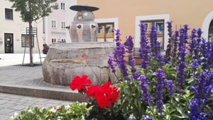 Dietfurt Altmühl China-Brunnen Dietfurt Altmühl China-Brunnen
