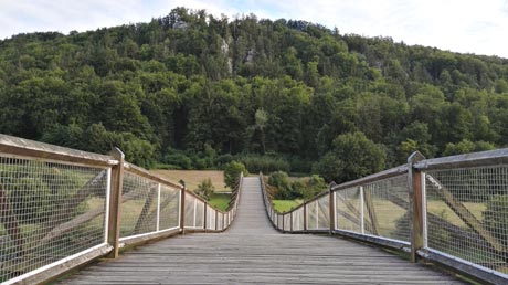 Holzbrücke Tatzlwurm bei Altessing Holzbrücke Tatzlwurm