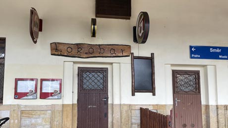 V&scaron;setaty N�dra&zcaron;� Lokobar