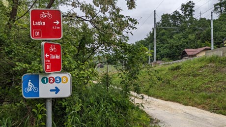 Wegweiser nach La&scaron;ko