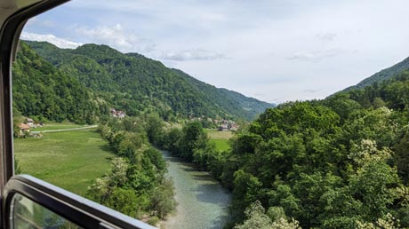 Ausblick aus dem Zugfenster