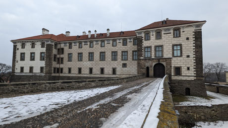 Z�mek  Nelahozeves