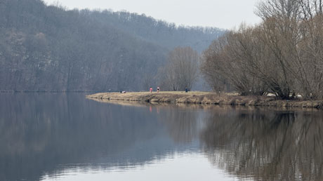 Wanderung Kralupy nad Vltavou - Nelahozeves