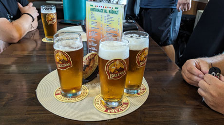 Restaurace D&ecaron;&ccaron;�n Hlavn� N�dra&zcaron;�