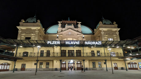 Pilse&ncaron; Hlavn� N�dra&zcaron;�