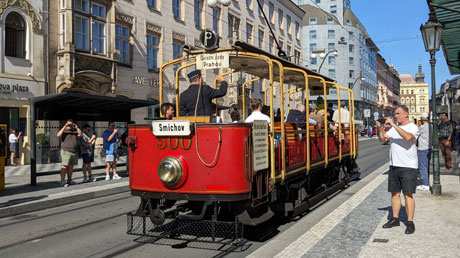 historische Straßenbahnen in Prag historische Straßenbahnen in Prag