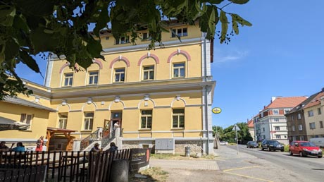 Restaurace Horn&iacute; N&aacute;dra&zcaron;&iacute;