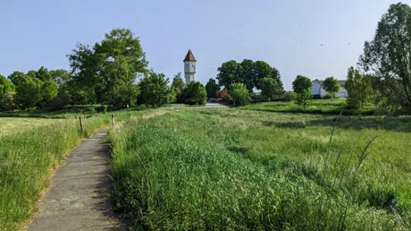 Bode-Radweg mit Wasserturm Athensleben Bode-Radweg mit Wasserturm Athensleben