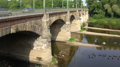 Blick auf die Anna-Ebert-Br&uuml;cke