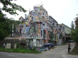 Bratislava das bunte Hotel