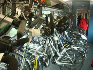 Zug Fahrradabteil Zug Fahrradabteil