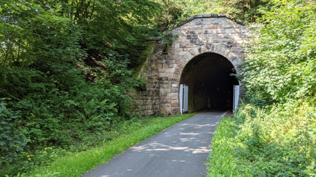 Ederradweg Tunnel Dodenau