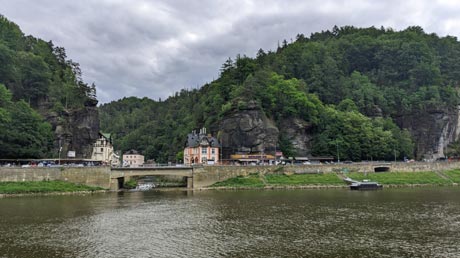 Blick über die Elbe nach Hrensko