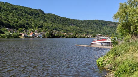 Labe hinter Ústí nad Labem Labe hinter Ústí nad Labem