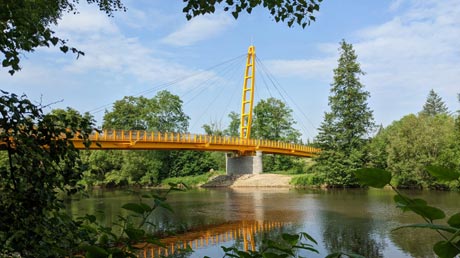 Krejcarová lávka = Fußgängerbrücke über die Ohře in Sokolov Krejcarová lávka = Fußgängerbrücke über die Ohře in Sokolov