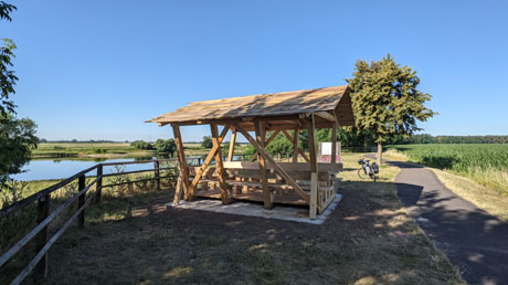 Elberadweg Rastplatz bei Bittkau