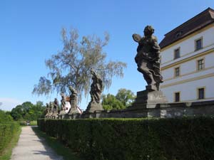 Hospital Kuks Figuren Hospital Kuks Figuren