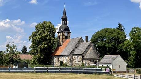 Kirche Steutz