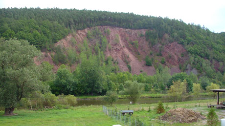 Rote Felsen an der Elster
