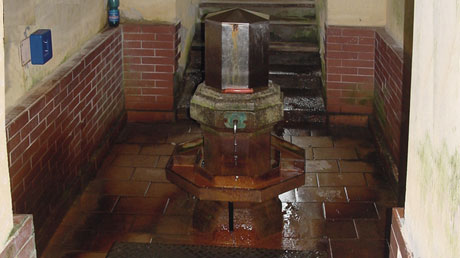 Mineralwasserquelle innen