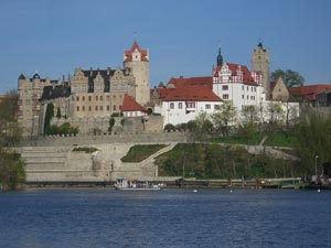 Blick zum Schloss Bernburg Saale Blick zum Schloss Bernburg Saale
