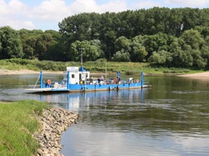 Elbe-Fähre Breitenhagen Elbe-Fähre Breitenhagen