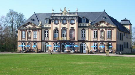 Schloss Molsdorf am Gera-Radweg