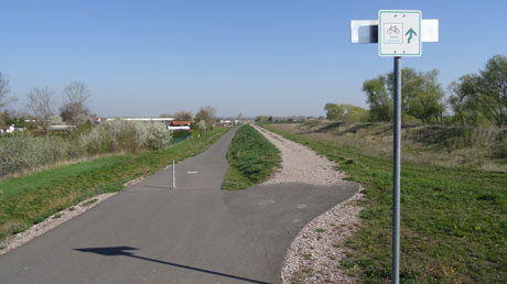 Geraradweg zwischen K�hnhausen und Ringleben