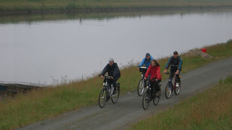 Radler am Mittellandkanal