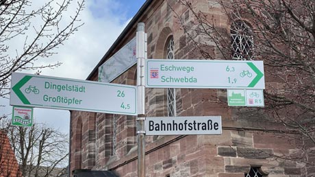 Radwegweiser in Frieda