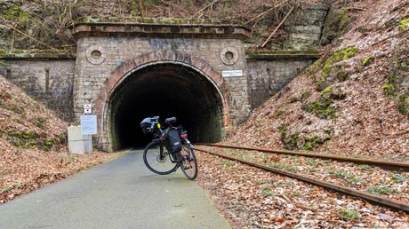 Kanonenbahn-Radweg Ostern 2023: Tunnel Mühlberg