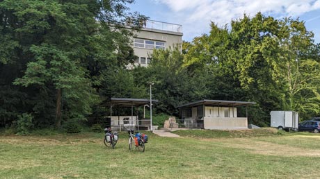 Campingwiese am Freibad Neudenau