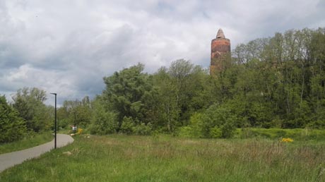 Roter Turm Pouch an Goitzsche
